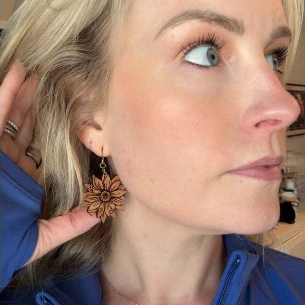 Floral Wooden Earrings - Picture 1 of 3